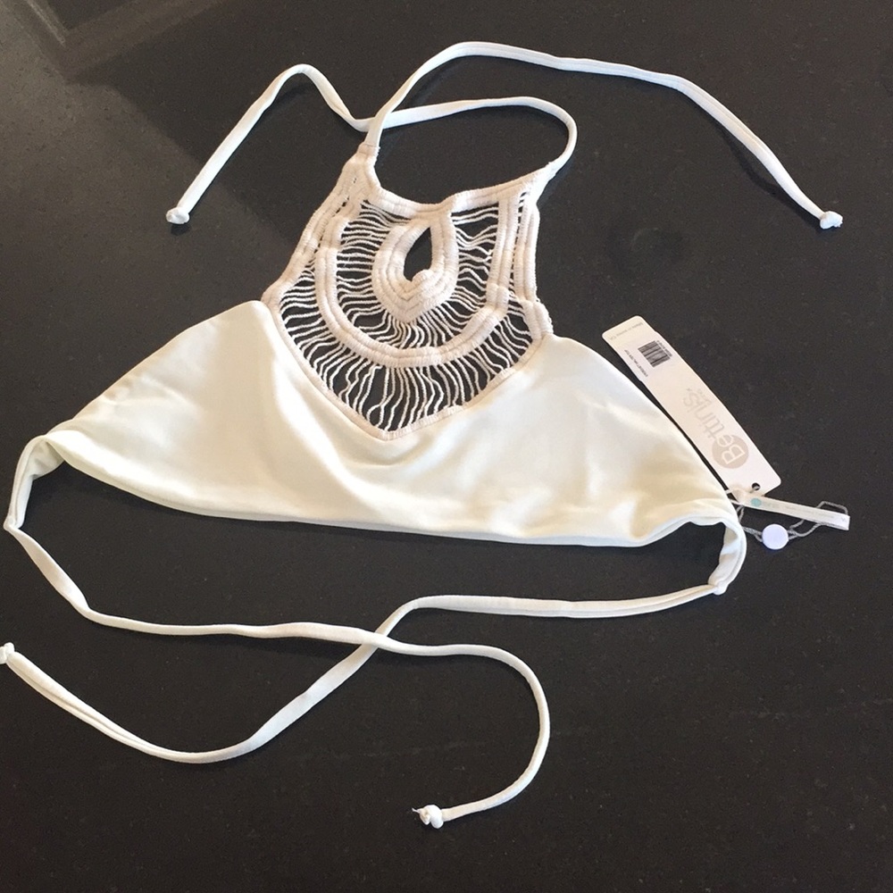 Bettinis croquet halter top
